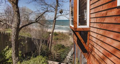 Lakefront Architect Home, Private Assn Beach Below, 5 Decks