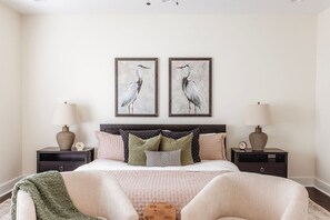 5 chambres, bureau, Wi-Fi gratuit, draps fournis
