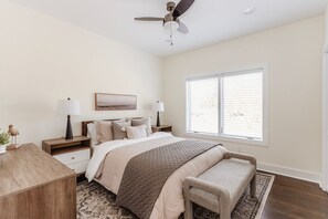 5 chambres, bureau, Wi-Fi gratuit, draps fournis