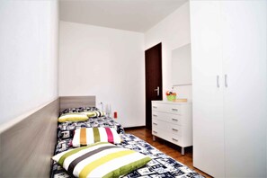 2 bedrooms