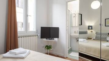 2 chambres, fer et planche Ă repasser, lit parapluie, Wi-Fi