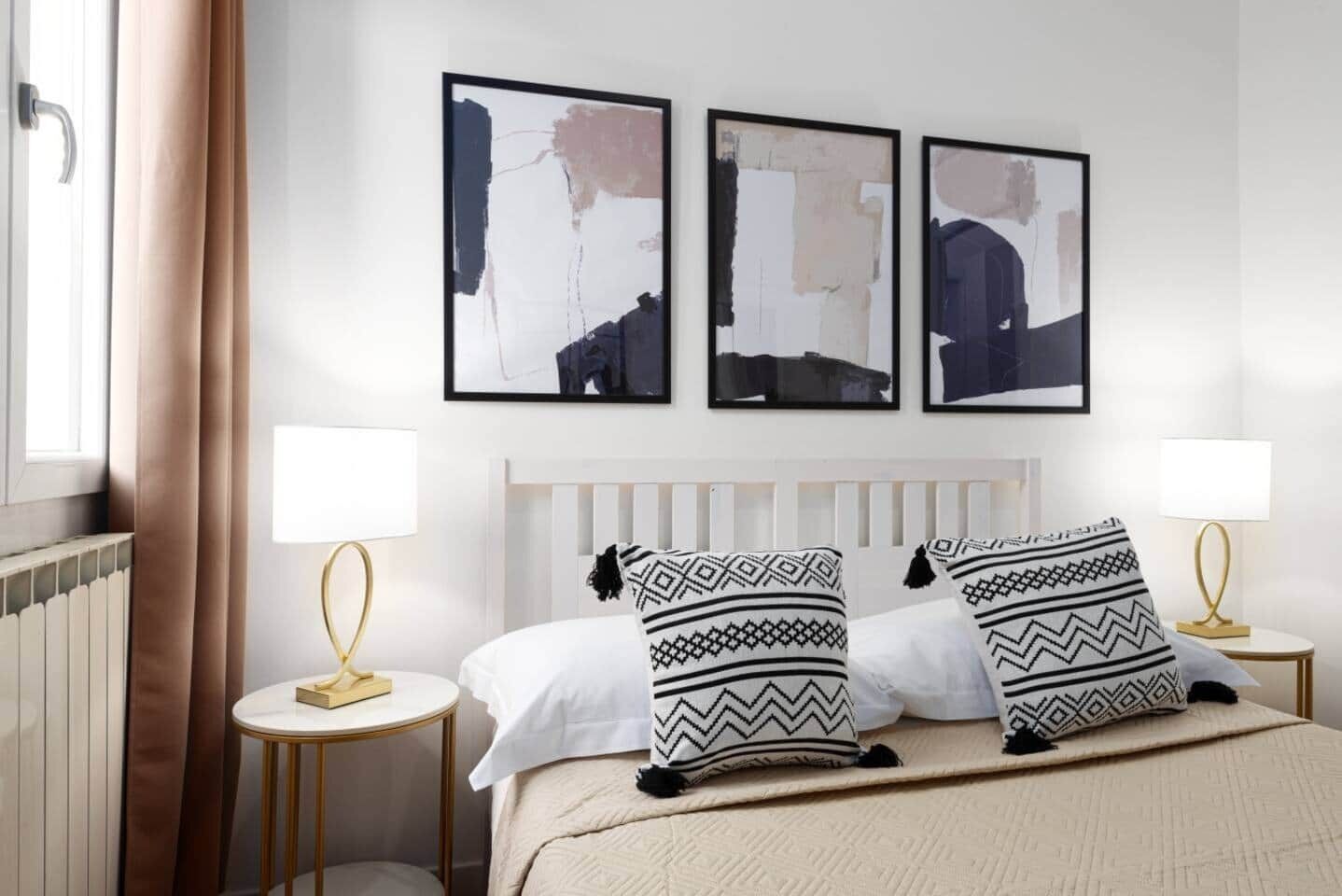 2 chambres, fer et planche à repasser, Wi-Fi, draps fournis