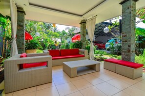 Property grounds - Lovina Poolvilla, Private Butler, Free Breakfast! (Bali)
