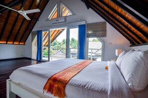 3 Schlafzimmer, Schreibtisch, Reisekinderbett, kostenloses WLAN