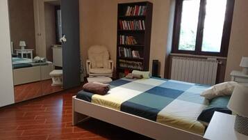 3 Schlafzimmer, Bügeleisen/Bügelbrett, WLAN, Bettwäsche