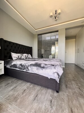 2 slaapkamers, een strijkplank/strijkijzer, wifi, beddengoed