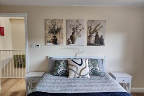 Allergikerbettwaren, Daunenbettdecken, Betten mit Memory-Foam-Matratzen