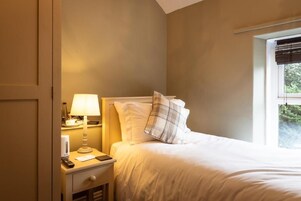 Wifi gratis y ropa de cama 