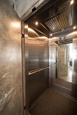 Elevator