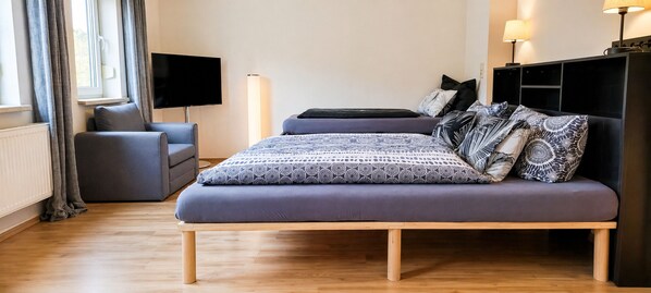 2 bedrooms, desk, iron/ironing board, free WiFi - Suhl - Ihre Erholsame Wohnung in Zentrumnähe (Suhl)