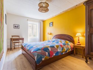 2 bedrooms, free WiFi, bed sheets - Charming Breton Cottage Near Beaches and Salt Marshes, Wi-Fi, Pet-Friendly, Bikes Available (Assérac)