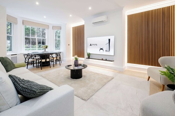 Unclassified image, 1 of 36, button