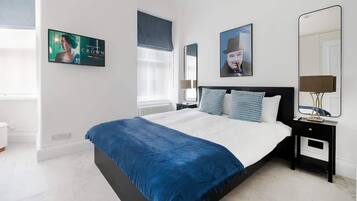 2 bedrooms, desk, iron/ironing board, free WiFi