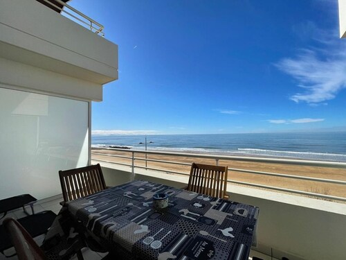 One-bedroom apartment with terrace, AC and parking in Capbreton
