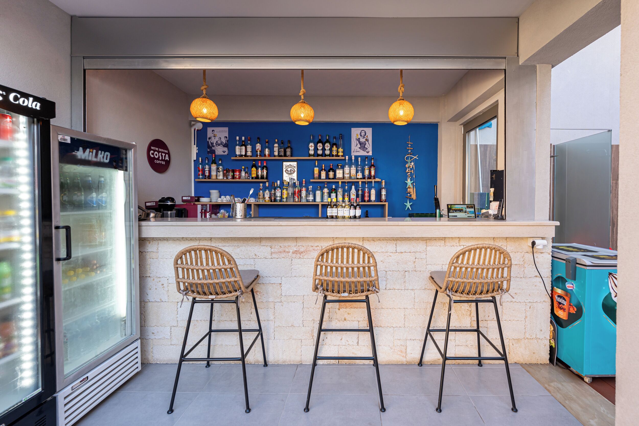 Poolside bar