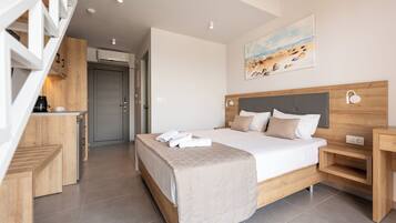 Duplex, City View | In-room safe, desk, blackout curtains, free WiFi