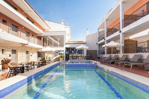 季節性室外游泳池