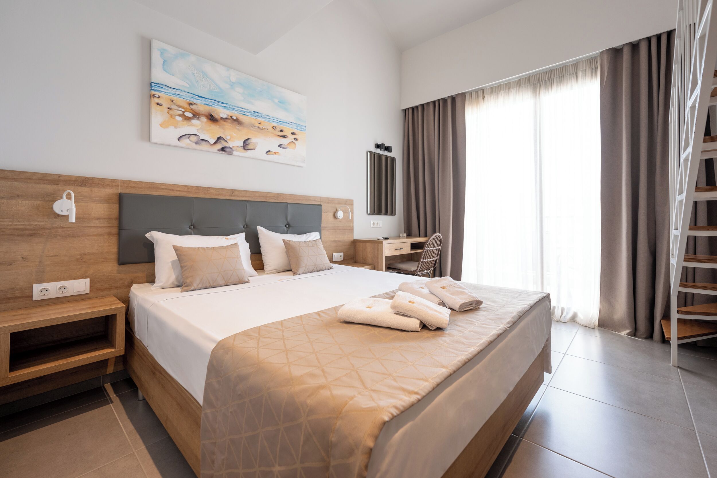 Duplex - utsikt mot poolen | Ljudisolering, gratis wi-fi och sängkläder