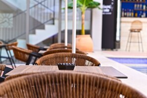 Seasonal outdoor pool - Maltepe Luxury Accommodation By Travelpro Services (Kassandra)