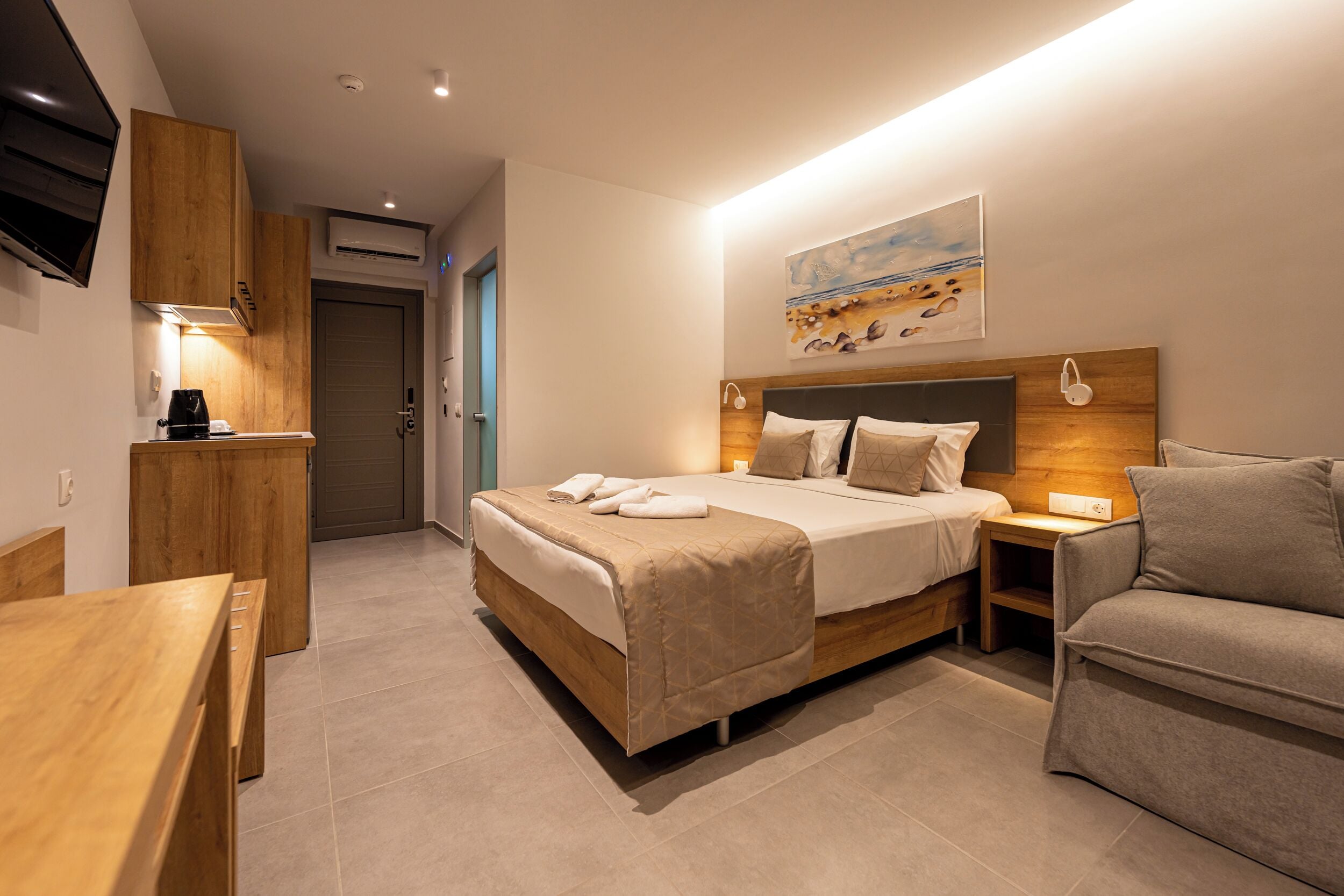 Triple Room, City View