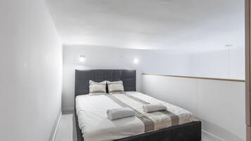 1 bedroom, iron/ironing board, free WiFi, individually furnished