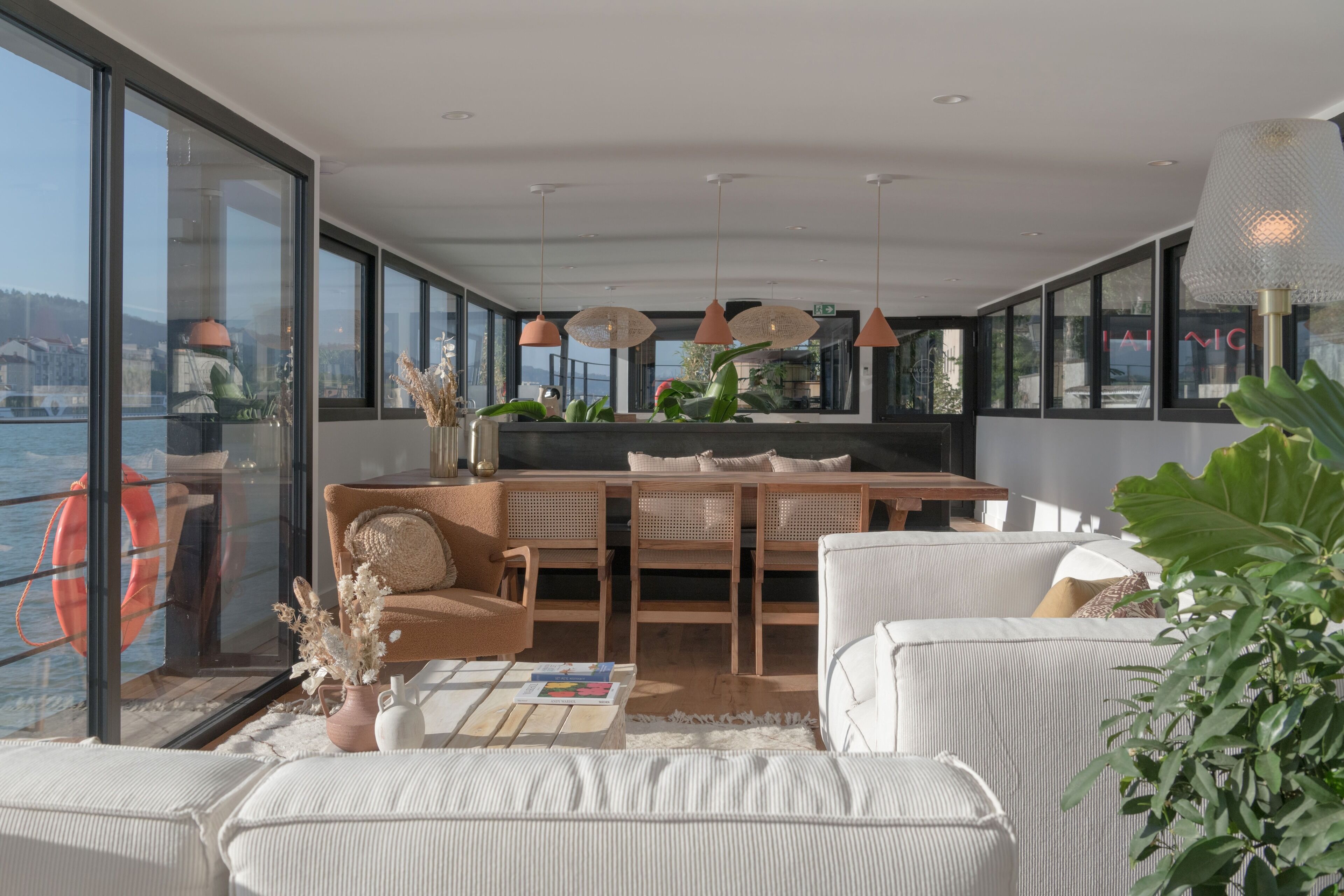 Photo - LA PENICHE - Bed And Bicycle - Vienne