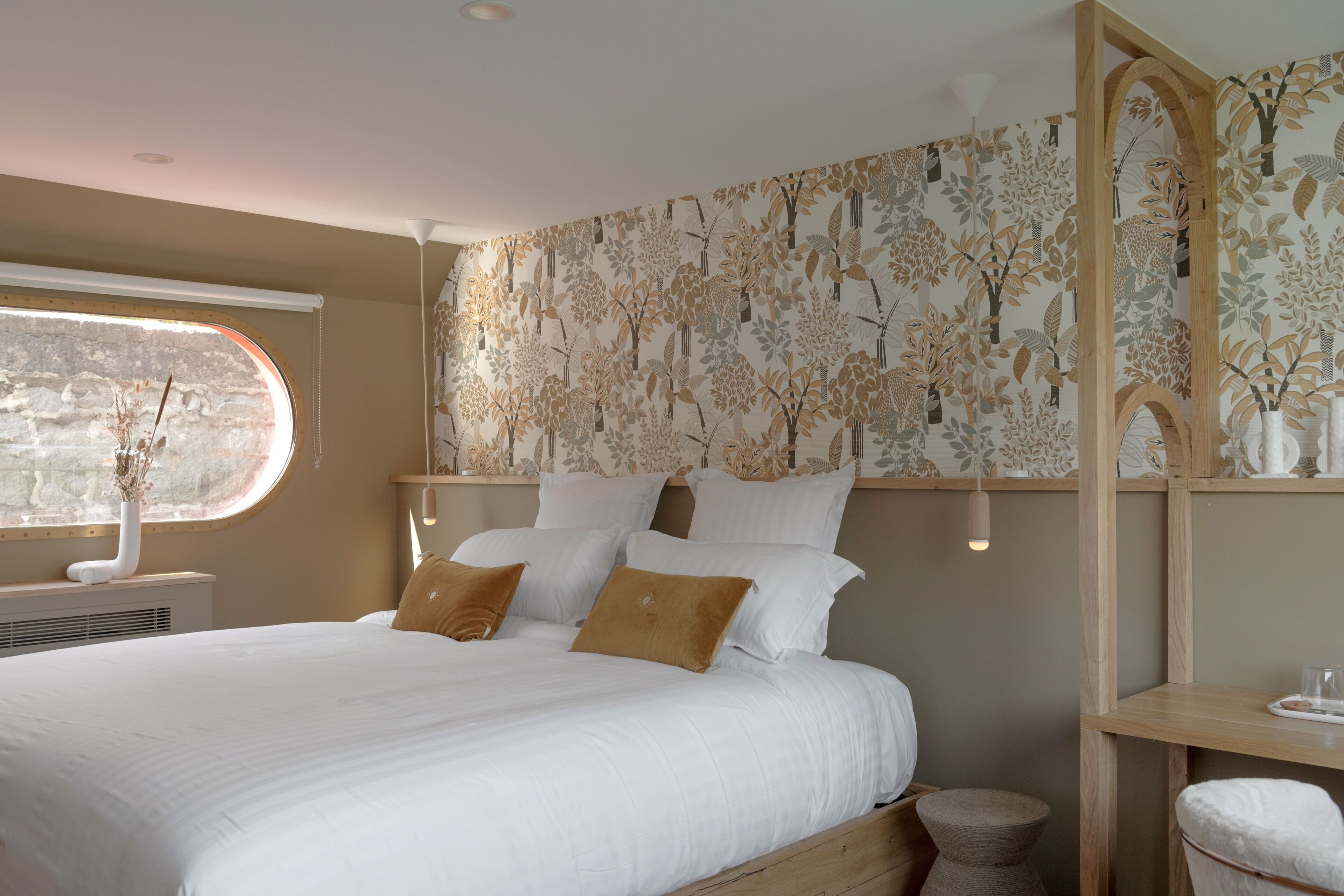 Photo - LA PENICHE - Bed And Bicycle - Vienne