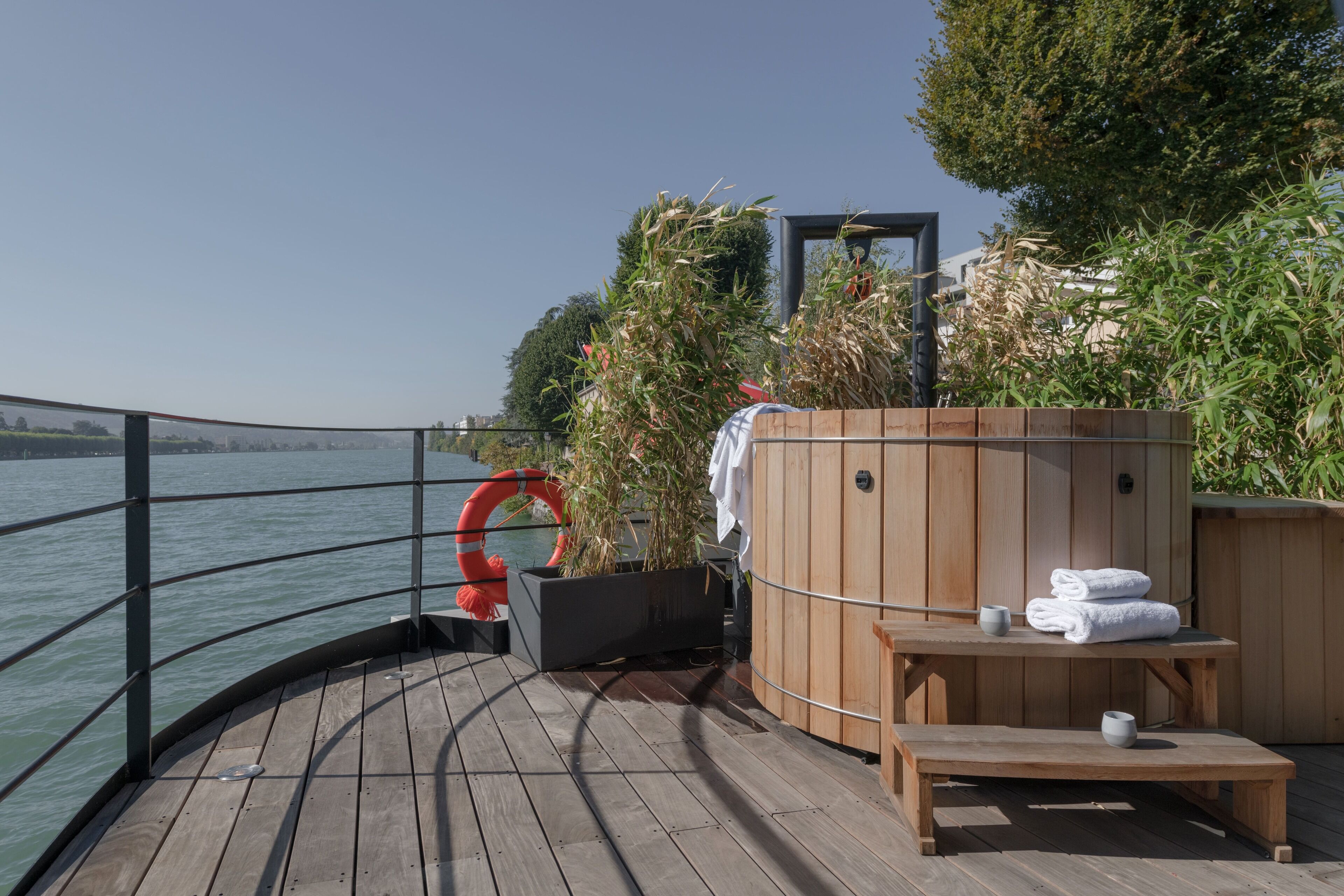 Photo - LA PENICHE - Bed And Bicycle - Vienne