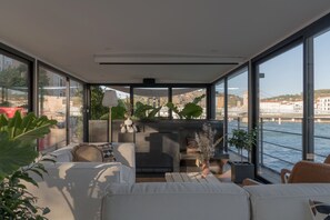 Reception - La Peniche - Bed And Bicycle - Vienne (Sainte-Colombe)