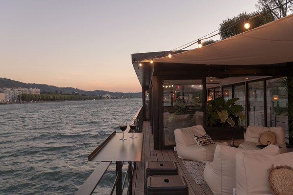 Exterior - La Peniche - Bed And Bicycle - Vienne (Sainte-Colombe)