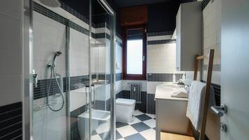 Apartemen | Kamar mandi