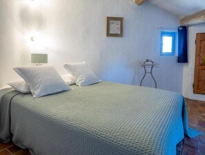 1 camera, ferro/asse da stiro, Wi-Fi gratuito, lenzuola