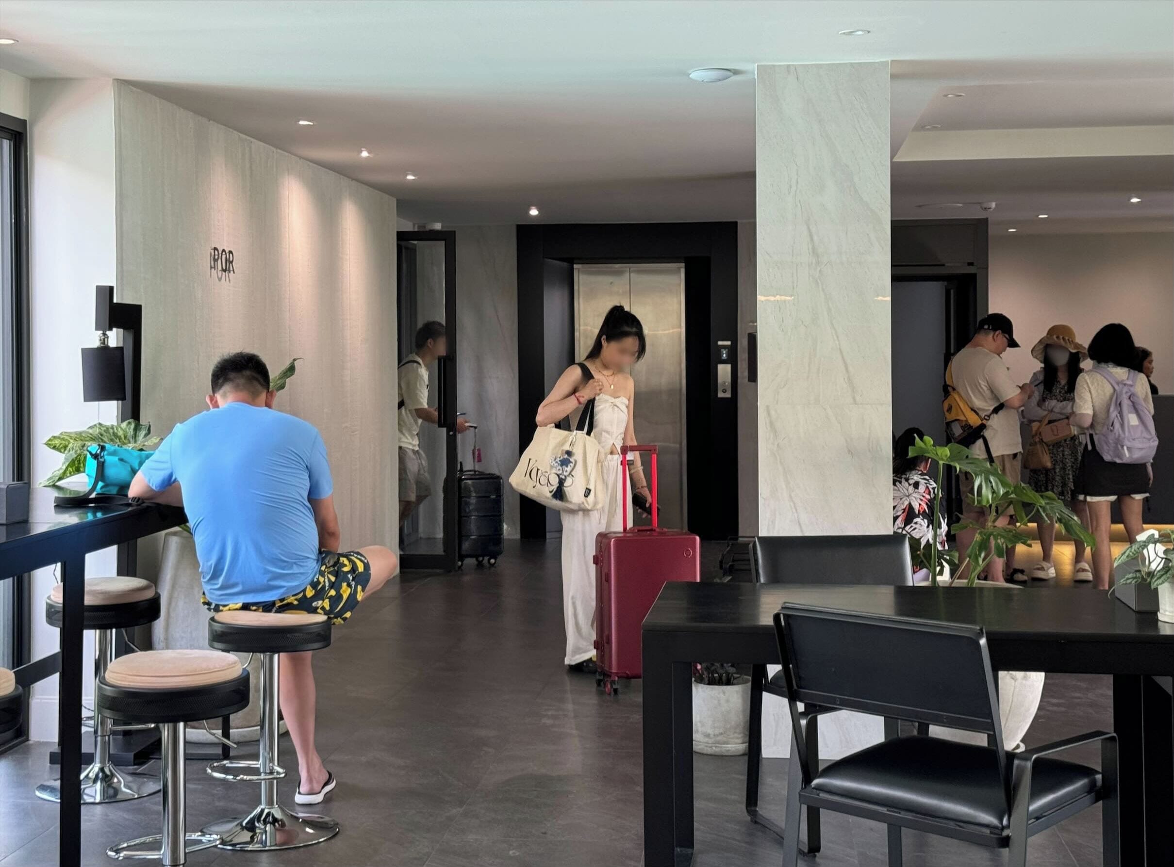 Foto - POR Singharat