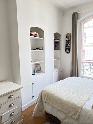 3 habitaciones, tabla de planchar con plancha y wifi gratis