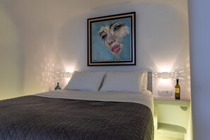 1 slaapkamer, een strijkplank/strijkijzer, wifi, beddengoed
