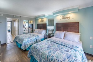 1 bedroom, iron/ironing board, WiFi, bed sheets - Gorgeous Oceanfront 1 Bedroom (Myrtle Beach)