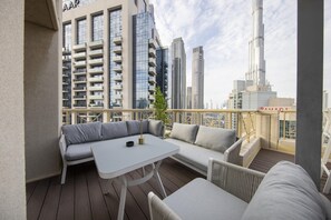 Apartment | 2 bedrooms - Fountain View Signature Residence With Terrace 135 SQM (Dubai)