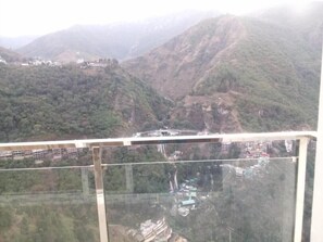 Balcony - The Bel Mount (Dhanaulti)