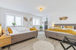 2 bedrooms, iron/ironing board, WiFi, bed sheets - SONNEN.glück- bright flat with 140m² (Altusried)