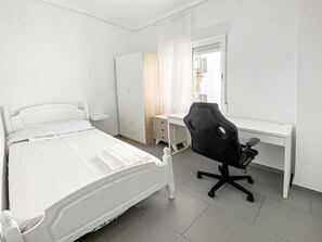 Apartament familiar | 4 dormitoris, escriptori i wifi gratuïta