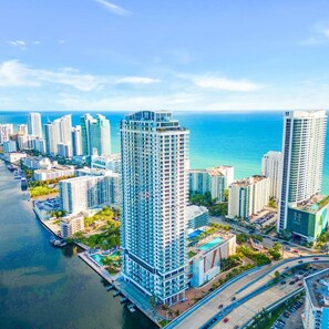 Unclassified image, 4 of 78, button - Luxury 3 Br- Front Intercostal View Amazing Pools (Hollywood)