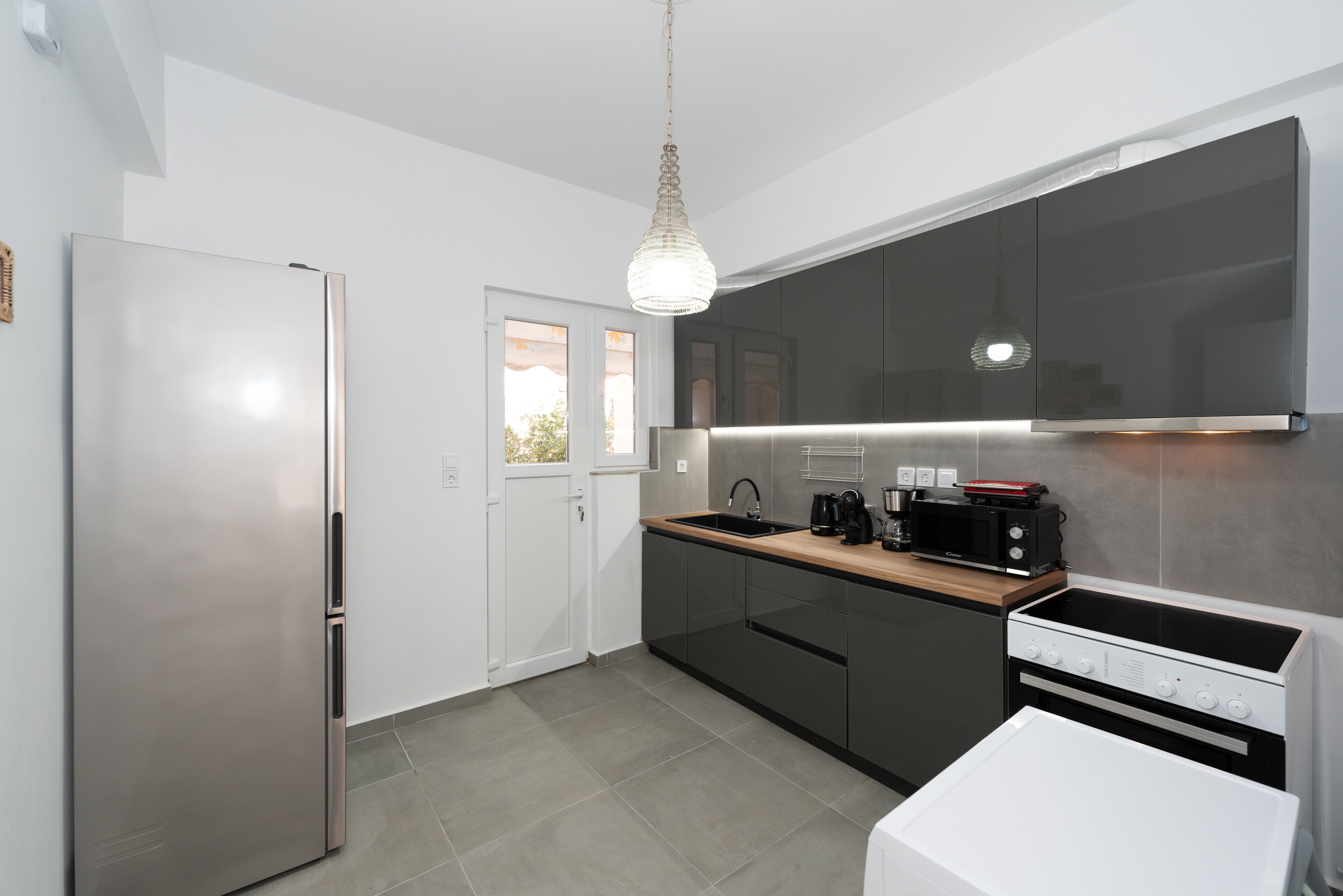 Superior-Apartment | Eigene Küche | Kühlschrank, Mikrowelle, Ofen, Herdplatte