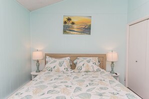 2 bedrooms, iron/ironing board, WiFi, bed sheets - 91st Ocean View, Tahitian Sun, 2 brs, sleeps 8 (Ocean City)
