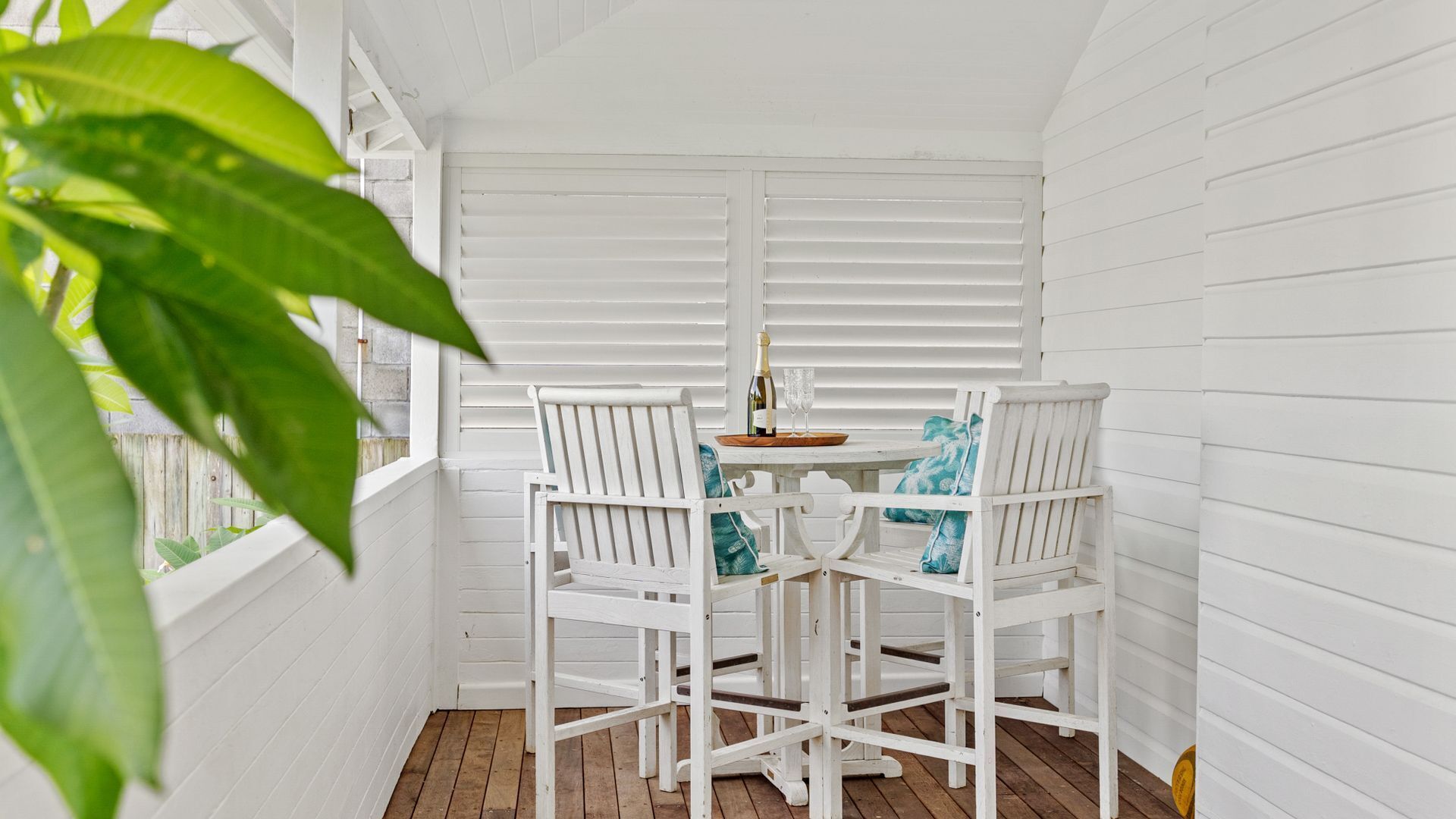 屋外ダイニングエリア