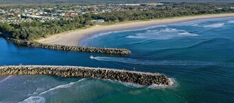 Bungalow Blue - 8 Illawong Lane