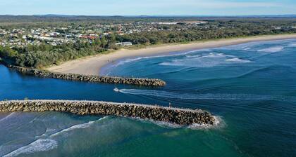 Bungalow Blue - 8 Illawong Lane