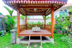 Gazebo - Hotel O Mbah Carik Homestay Syari'ah (Mungkid)