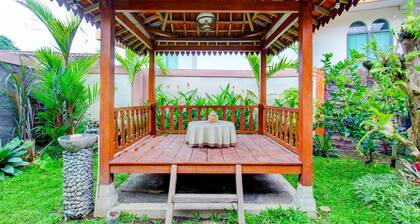 Hotel O Mbah Carik Homestay Syari'ah