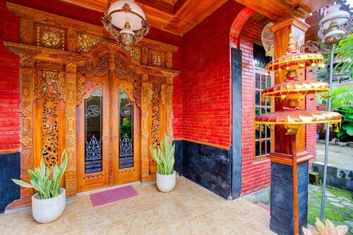 Hotel O Mbah Carik Homestay Syari'ah