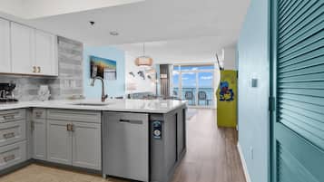 Design Condo, 2 Bedrooms, Balcony, Ocean View | Private kitchen | Fridge, microwave, oven, stovetop